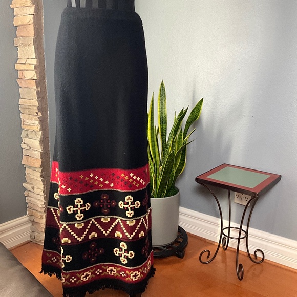 NWOT Double D Ranch Western Cowgirl Lambswool Fringe Maxi Skirt Holiday Black M - Picture 1 of 9